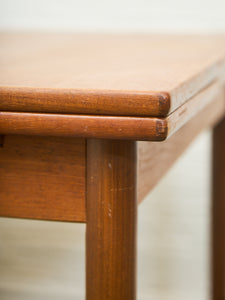 Danish Modern Teak Vintage Dining Table with Draw Leaves
