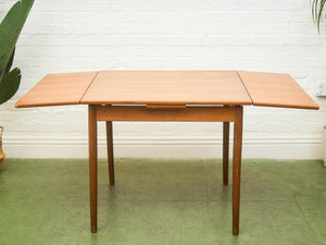 Danish Modern Teak Vintage Dining Table with Draw Leaves