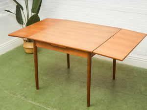 Danish Modern Teak Vintage Dining Table with Draw Leaves