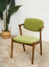 Load image into Gallery viewer, T-Rex Chair

