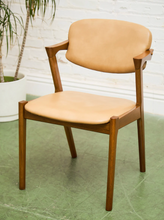 Load image into Gallery viewer, T-Rex Chair
