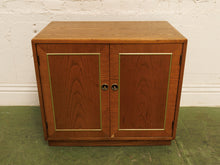 Load image into Gallery viewer, Thomasville Nightstands
