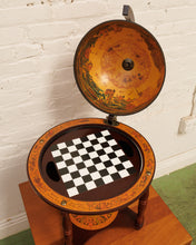 Load image into Gallery viewer, Chess Set Globe
