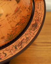 Load image into Gallery viewer, Chess Set Globe

