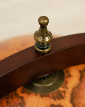 Load image into Gallery viewer, Chess Set Globe
