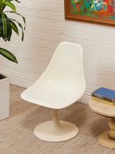 Load image into Gallery viewer, Single Tulip Chair
