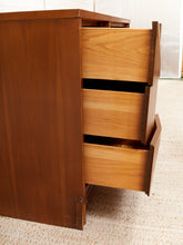 Load image into Gallery viewer, Vintage 4 Drawer Mid Century Desk
