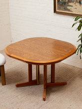 Load image into Gallery viewer, Oak Mid Century Oval Dining Table
