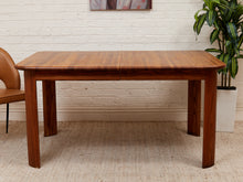 Load image into Gallery viewer, Oak Vintage Dining Table without Leaf

