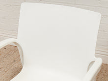 Load image into Gallery viewer, Outdoor Spaceage Chair
