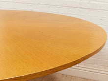 Load image into Gallery viewer, Spider Round Table
