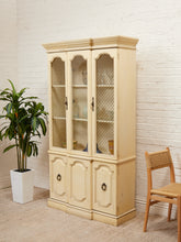Load image into Gallery viewer, Vintage Pie Safe Hutch
