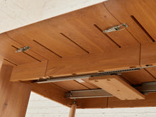 Load image into Gallery viewer, Oak Dining Table with 2 Leaves
