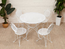 Load image into Gallery viewer, Vintage 60’s Outdoor Set
