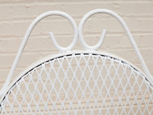 Load image into Gallery viewer, Vintage 60’s Outdoor Set
