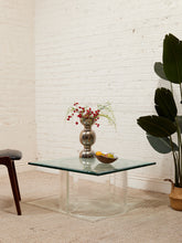 Load image into Gallery viewer, Lucite Table Open Circle Base
