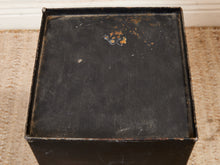 Load image into Gallery viewer, Black Pedestal for Sculpture
