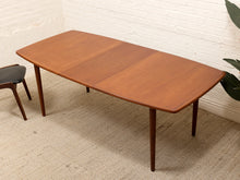 Load image into Gallery viewer, Restored Vintage Dining Table 2 Leaves
