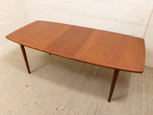 Load image into Gallery viewer, Restored Vintage Dining Table 2 Leaves
