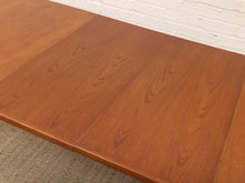Load image into Gallery viewer, Restored Vintage Dining Table 2 Leaves
