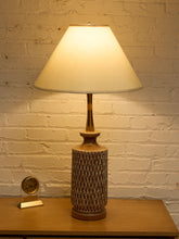 Load image into Gallery viewer, Vintage Mid Century Brown Lamp
