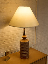 Load image into Gallery viewer, Vintage Mid Century Brown Lamp
