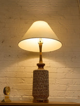Load image into Gallery viewer, Vintage Mid Century Brown Lamp
