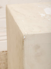 Load image into Gallery viewer, White Vintage Pedestal
