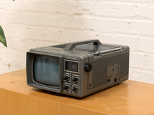 Load image into Gallery viewer, Tv Bentley Radio
