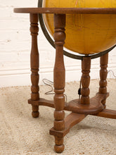 Load image into Gallery viewer, Vintage Light Up Globe
