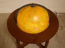 Load image into Gallery viewer, Vintage Light Up Globe
