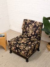 Load image into Gallery viewer, Floral Vintage Chair
