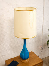 Load image into Gallery viewer, Turquoise Vintage Lamp
