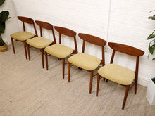 Load image into Gallery viewer, Set a Five Mid-Century Modern Walnut Boomerang Dining Chairs
