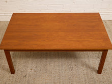 Load image into Gallery viewer, Teak Vintage Coffee Table
