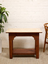 Load image into Gallery viewer, Vintage Mid Century Table
