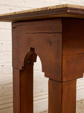 Load image into Gallery viewer, Vintage Mid Century Table
