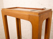 Load image into Gallery viewer, Oak Vintage Bookshelf with Glass
