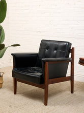 Load image into Gallery viewer, 1960’s Mid Century Armchair
