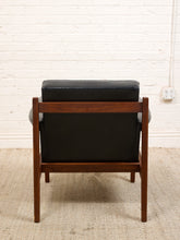 Load image into Gallery viewer, 1960’s Mid Century Armchair
