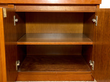 Load image into Gallery viewer, Vintage Mid Century 4 Drawer Credenza
