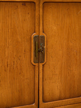 Load image into Gallery viewer, Drexel Meridian Bar Buffet
