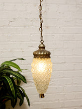 Load image into Gallery viewer, Vintage Pineapple Hanging Lamp
