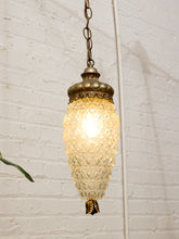 Load image into Gallery viewer, Vintage Pineapple Hanging Lamp
