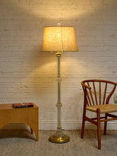 Load image into Gallery viewer, Vintage Speer Lucite &amp; Brass Floor Lamp

