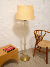 Load image into Gallery viewer, Vintage Speer Lucite &amp; Brass Floor Lamp
