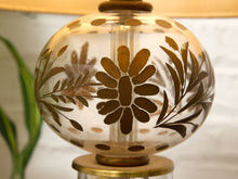 Load image into Gallery viewer, Flower Handblown Lamp
