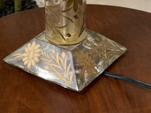 Load image into Gallery viewer, Flower Handblown Lamp

