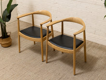 Load image into Gallery viewer, Modern Sculptural Oak Horseshoe Armchair with Black Seat
