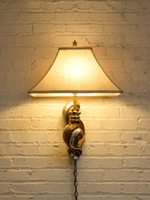 Load image into Gallery viewer, Hollywood Regency Sconce
